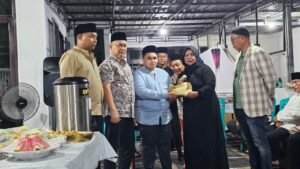 PWI Pusat Serahkan Uang Duka kepada Keluarga Almarhum Zulmansyah Sekedang