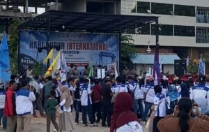 May Day Batam Tertib: Buruh Dorong Kolaborasi, Sampaikan Petisi dan Aksi Sosial