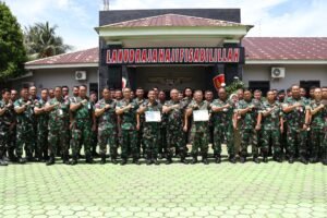 Komandan Lanud RHF Lepas Dua Personel yang Jalani Mutasi
