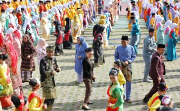 Amsakar-Li Claudia Menari Zapin Ngenang Bersama 5.120 Pelajar Memeriahkan Hardiknas 2026