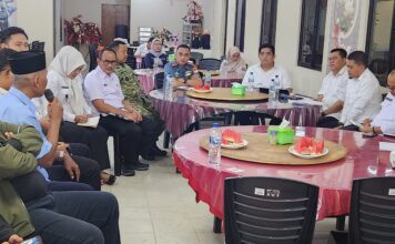 Bupati Roby Pimpin Rapat Perkembangan Pendataan Ulang Bangunan Masyarakat dan TNI AL di Tanjung Uban