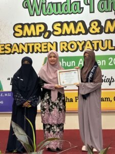Ketua BKOW Kepri Hadiri Wisuda Tahfiz Akbar, Dorong Lahirnya Generasi Qurani Berdaya Saing