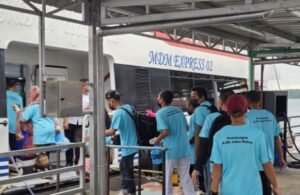 Usai Dipenjara, Wanita dan Balita Serta Ratusan TKI Dideportasi dari Malaysia Via Batam