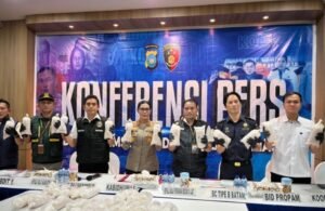 Selundupkan 100 Ribu Benih Lobster Via Bandara, Dua Pelaku Dibekuk di Mega Legenda