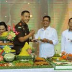 Pimpinan DPRD Ucapkan Selamat Ulang Tahun untuk Kajari Batam