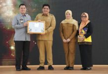 Kemenkum Kepri Beri Piagam ke Bupati Bintan, Desa Pengudang jadi Kawasan Berbasis Kekayaan Intelektual