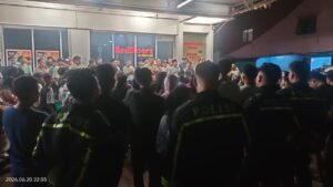 Warga Cikitsu Geruduk Penginapan Akumurah, Tuntut Tutup RedDoorz