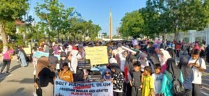 Para Pelajar dari Berbagai Sekolah Ikut Pawai, Dukung Kelanjutan Program MBG