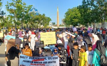 Para Pelajar dari Berbagai Sekolah Ikut Pawai, Dukung Kelanjutan Program MBG