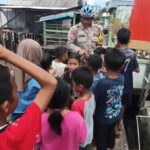 Dukung Program Kapolri, Aiptu Razmudi Bhabinkamtibmas Tanjung Unggat Beri Edukasi Hukum pada Anak-anak