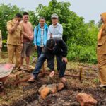 Bahagia Pria Lanjut Usia Dapat Program Bedah Rumah PWI Bintan