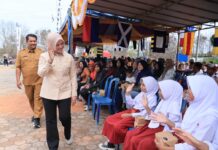 Wabup Bintan Deby Maryanti Harapkan Aplikasi Si-Pintar, Permudah Orang Tua Daftarkan Anak Masuk Sekolah