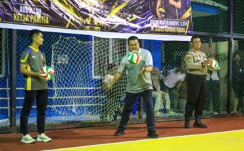 Sekda Bintan Buka Turnamen Bola Volly Desa Gunung Kijang Cup III Tahun 2026