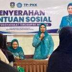 Ketua TP-PKK Kepri Serahkan Bansos bagi Masyarakat Terdampak Malaria
