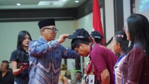Wagub Nyanyang Lepas Kontingen Pesparawi Kepri ke Ajang Nasional di Manokwari