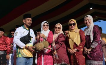 Khalid bin Walid dan Durian Bintan Menarik Perhatian di Pawai Ta’aruf MTQ XII Kepri