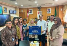 Amsakar Serahkan Santunan JKK Taspen untuk Keluarga ASN Batam yang Meninggal Saat Bertugas