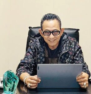 Kuasa Hukum Riau Pos Bantah Klaim Rida K Liamsi Dizalimi, Tegaskan Kasus Dugaan Penggelapan Rp56 Miliar Sudah Masuk Tahap Penuntutan