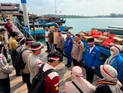 Hadir hingga Wilayah Pesisir, Polres Bintan Tebarkan Semangat Kemerdekaan dan Kepedulian Kepada Masyarakat