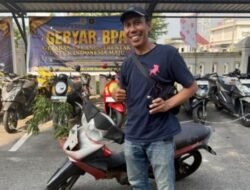 Kejari Batam Lelang Barang Rampasan Negara 16 Sepeda Motor dan 15 Hape Rp141,34 Juta