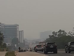 Makin Parah, Kabut Asap Karhutla Selimuti Kota Batam