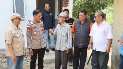 Bedah Rumah Keenam, Sekda Ronny Apresiasi Komitmen dan Kepedulian PWI Bintan