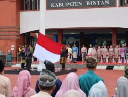 Bupati Roby Sampaikan Sederet Pencapaian dalam Upacara Peringatan Hari Jadi Kepri ke-24