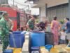 Kodim 0315/Tanjungpinang Salurkan Air Bersih untuk Warga Kampung Bugis Terdampak Kekeringan