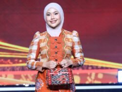Hafizha Tampil Smart Casual, Kenakan Batik Motif Otak-otak di Parade Kriyanusa 2026