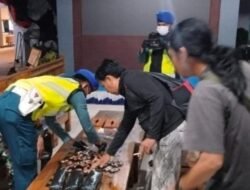 Dikejar Lanal Karimun, Tekong Speed Boat Buang 240 Cartridge Vape Narkoba ke Laut