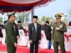 Amsakar Ikuti Upacara HUT ke-81 TNI, Perkuat Sinergi Jaga Keamanan dan Percepat Pembangunan