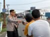 Kapolres Bintan Atur Lalulintas dan Bagikan Masker ke Pengguna Jalan Terdampak Asap